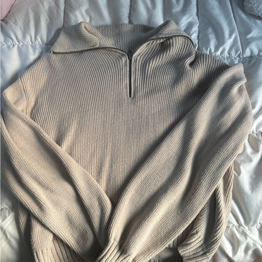 Hollister Cream Ribbed Half-Zip Pullover